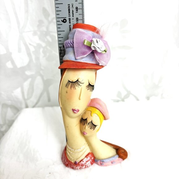 Mother and Daughter Resin Bust 6" tall - Picture 9 of 9